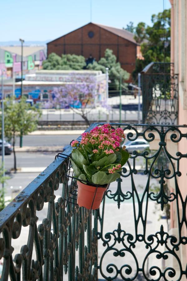 Sunny With Terrace.river View! Appartement *